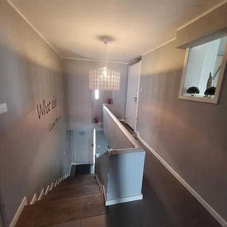 What Else - Hotel Fátima