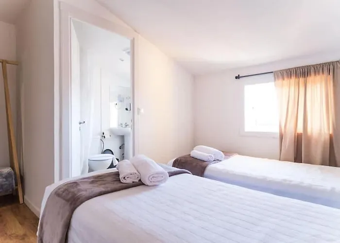 What Else Guest house 3*